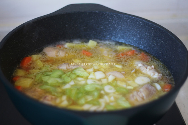 廚房小白也能輕松get的咖喱雞翅的做法-咖喱味炒菜譜