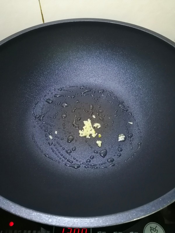 家鄉(xiāng)的美食~~臘肉腌菜炒飯的做法-家常味炒菜譜