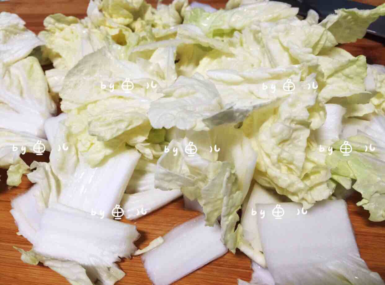 培根炒胡蘿卜白菜的做法-家常味炒菜譜-易網(wǎng)健康養(yǎng)生網(wǎng) 培根炒胡蘿卜白菜的做法-家常味炒菜譜