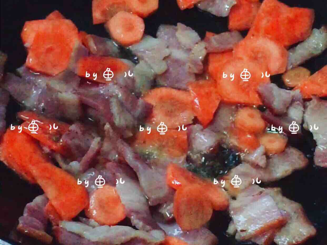 培根炒胡蘿卜白菜的做法-家常味炒菜譜-易網(wǎng)健康養(yǎng)生網(wǎng) 培根炒胡蘿卜白菜的做法-家常味炒菜譜