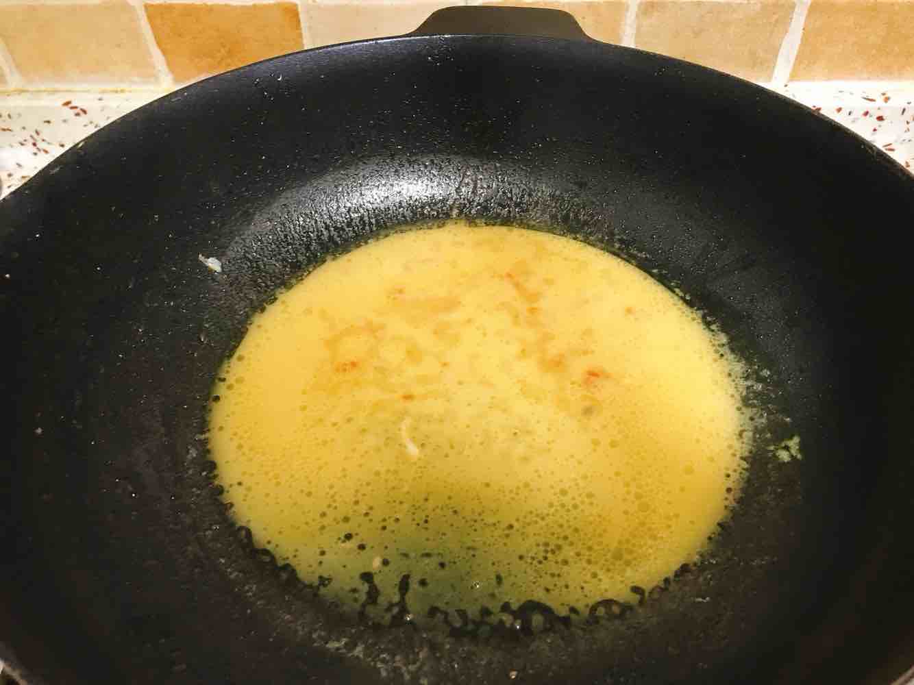 酸甜開胃的菠蘿蝦球～的做法-酸甜味炒菜譜