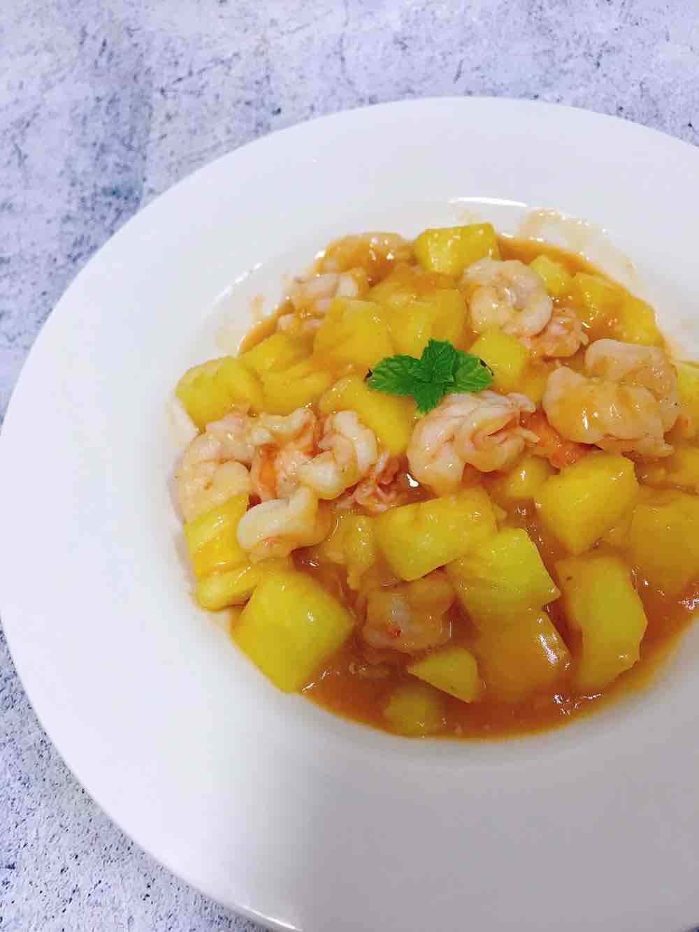 酸甜開胃的菠蘿蝦球～的做法-酸甜味炒菜譜