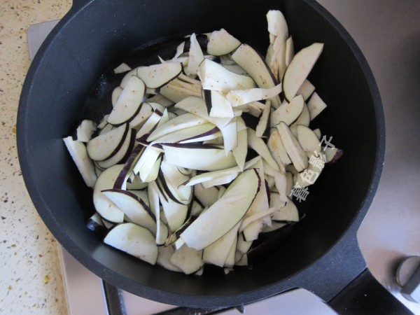 蠔油炒茄子的做法-甜味炒菜譜-易網(wǎng)健康養(yǎng)生網(wǎng) 蠔油炒茄子的做法-甜味炒菜譜