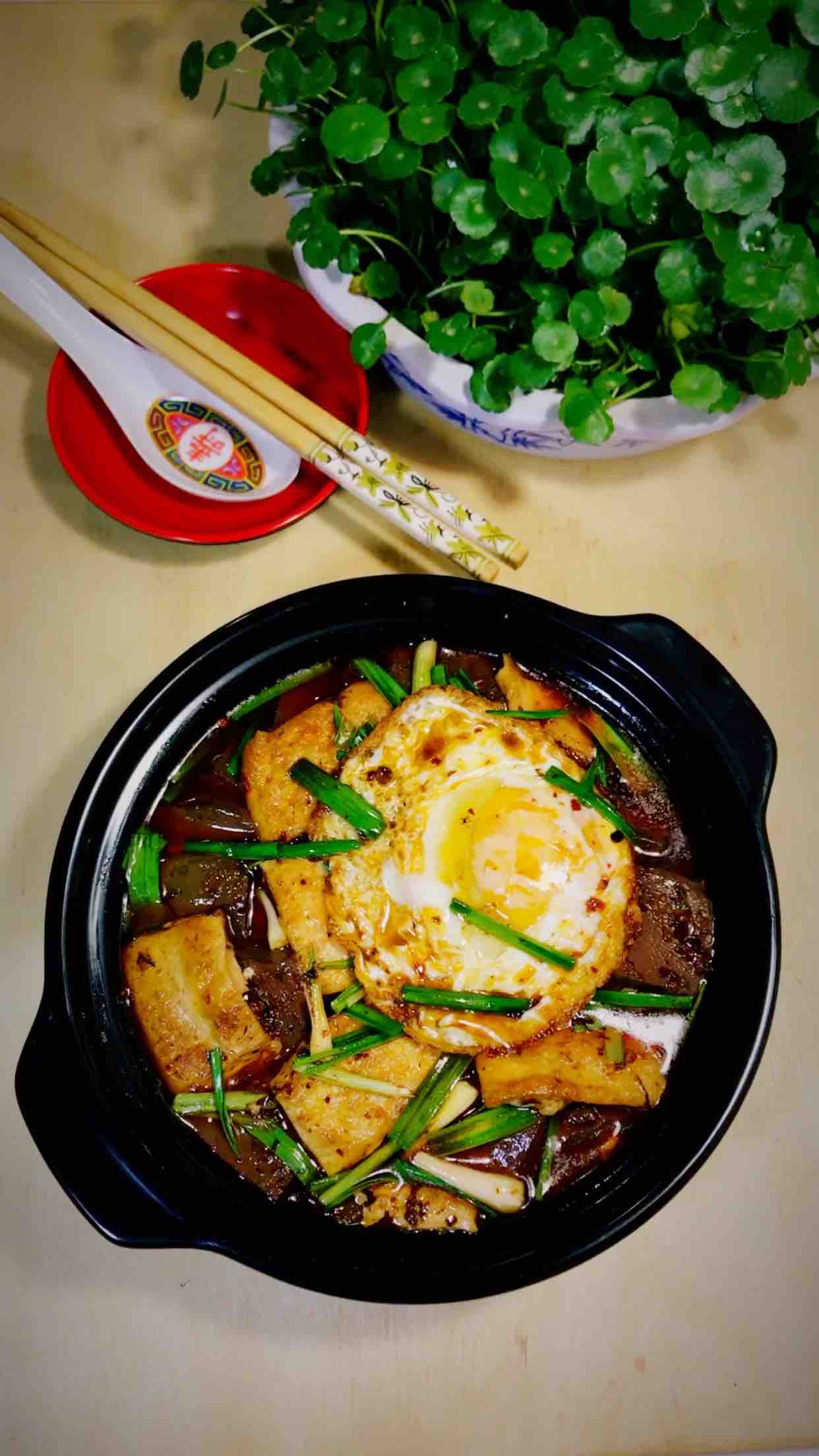 蒜香鴨血焅豆腐的做法-麻辣味砂鍋菜譜-易網健康養生網 蒜香鴨血焅豆腐的做法-麻辣味砂鍋菜譜