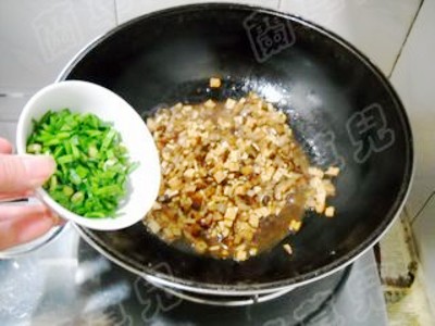 烤肉豆皮的做法-家常味煎菜譜