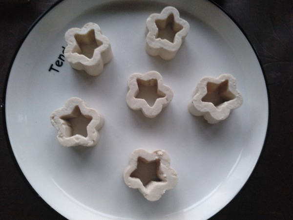 豆腐蒸蛋的做法-咸鮮味蒸菜譜-易網(wǎng)健康養(yǎng)生網(wǎng) 豆腐蒸蛋的做法-咸鮮味蒸菜譜