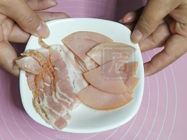 熱乎乎的泡菜鍋，驅寒還管飽！的做法-酸辣味煮菜譜