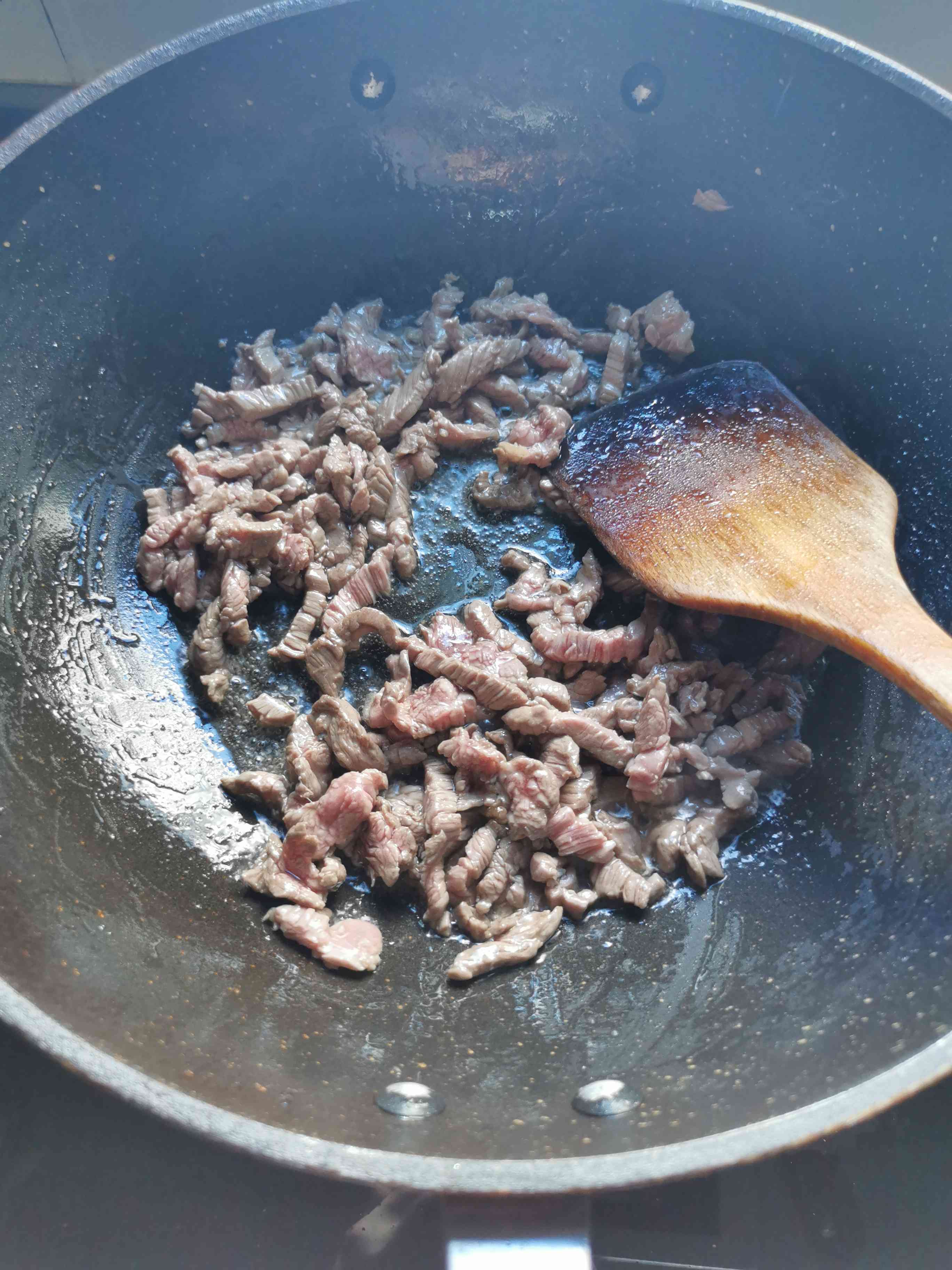 香菜炒牛肉的做法-家常味炒菜譜