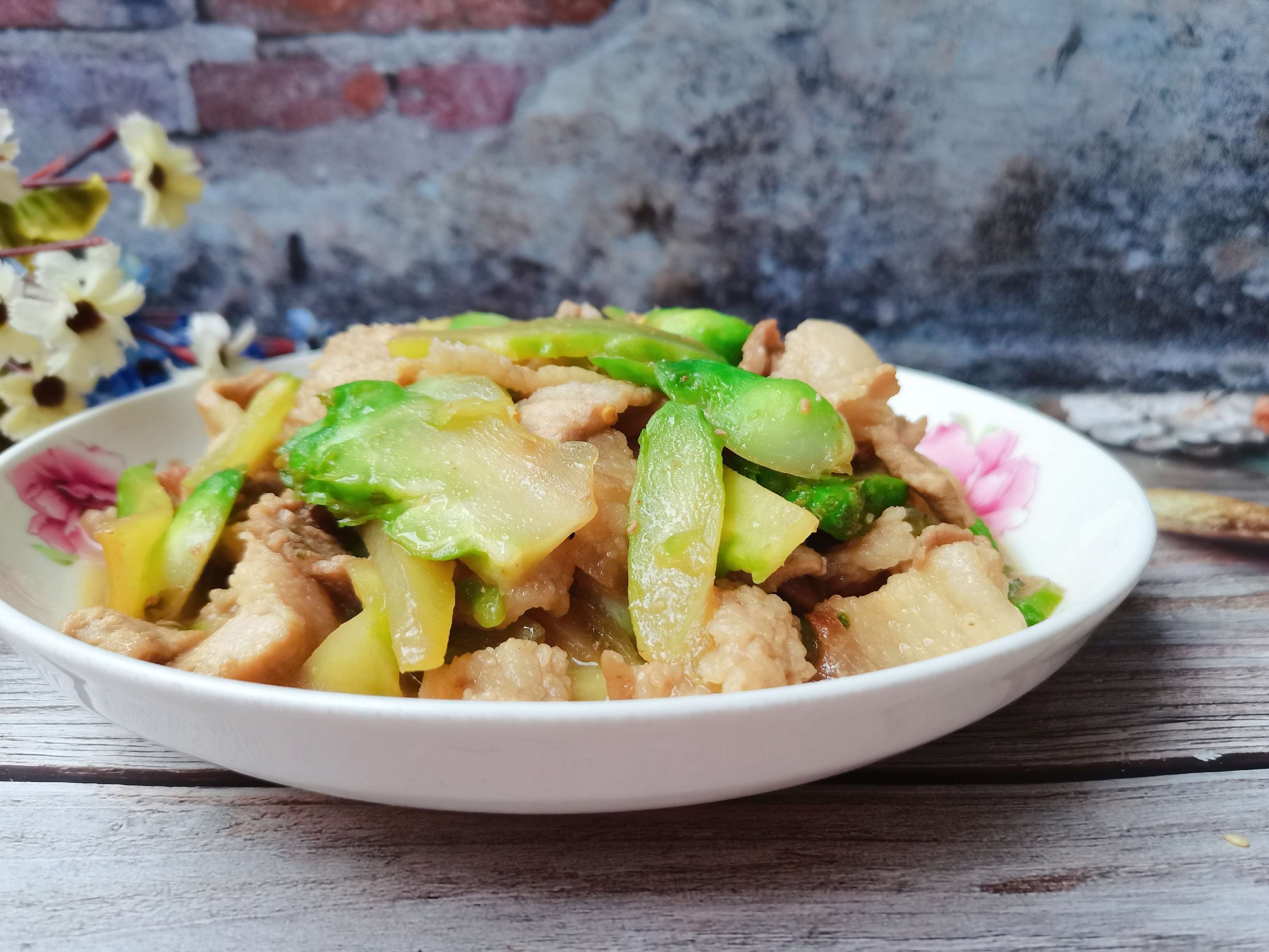 兒菜炒肉片的做法-家常味炒菜譜-易網健康養生網 兒菜炒肉片的做法-家常味炒菜譜