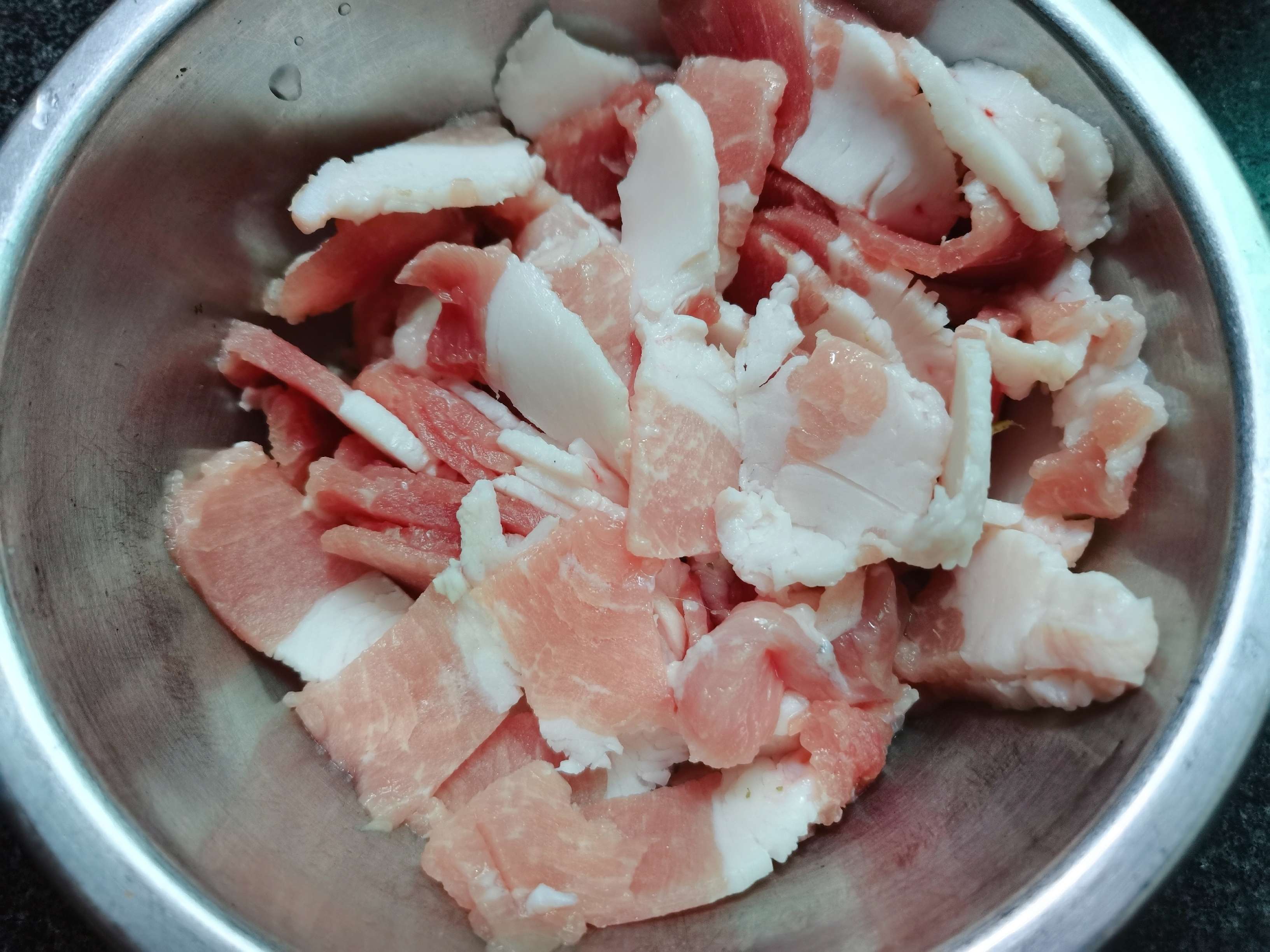 兒菜炒肉片的做法-家常味炒菜譜-易網健康養生網 兒菜炒肉片的做法-家常味炒菜譜