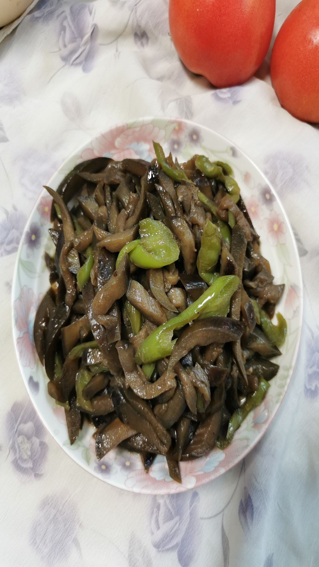 尖椒炒茄子的做法-家常味炒菜譜-易網(wǎng)健康養(yǎng)生網(wǎng) 尖椒炒茄子的做法-家常味炒菜譜