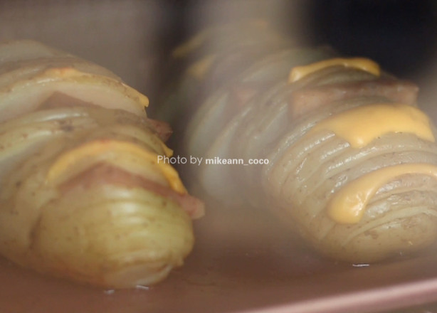 風(fēng)琴烤土豆的做法-家常味烘焙菜譜-易網(wǎng)健康養(yǎng)生網(wǎng) 風(fēng)琴烤土豆的做法-家常味烘焙菜譜