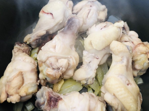 啤酒燒雞翅根的做法-咸鮮味燒菜譜-易網健康養生網 啤酒燒雞翅根的做法-咸鮮味燒菜譜