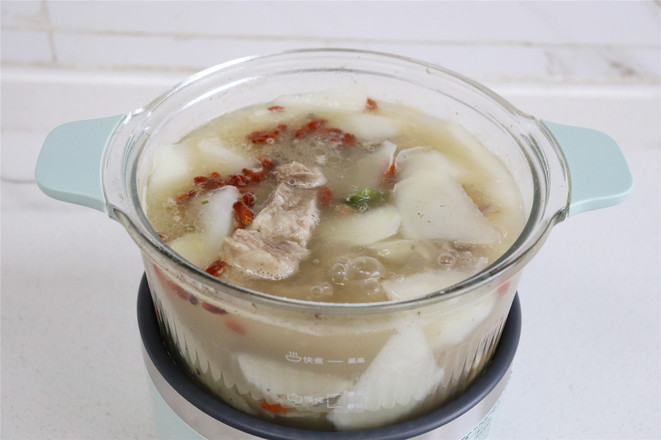 羊蝎子燉蘿卜的做法-家常味燉菜譜