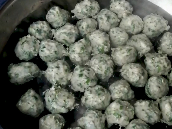 自制兩種火鍋肉丸,真材實料看得見!的做法-咸鮮味煮菜譜-易網(wǎng)健康養(yǎng)生網(wǎng) 自制兩種火鍋肉丸,真材實料看得見!的做法-咸鮮味煮菜譜