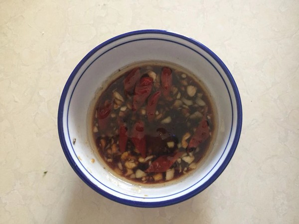 莧菜拌洋蔥的做法-家常味拌菜譜