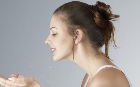 女性晚上護膚很重要 你應牢記這5點