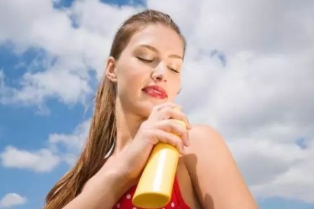 除了面部護理，女性更需要注重身體護理，能提升氣質