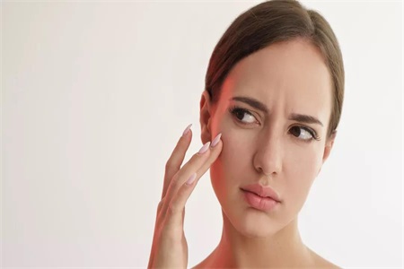 油性皮膚也會變干性皮膚？干性皮膚的原因一定要知道