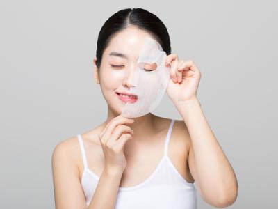 冬天臉發(fā)紅發(fā)燙是怎么回事 寒冬臉部保暖和護(hù)膚很關(guān)鍵