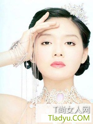 冬季女人肌膚保濕 必須了解透明質(zhì)酸-易網(wǎng)健康<a href=http://m.logojc.com/jkys/ target=_blank class=infotextkey>養(yǎng)生</a>網(wǎng) 冬季女人肌膚保濕 必須了解透明質(zhì)酸