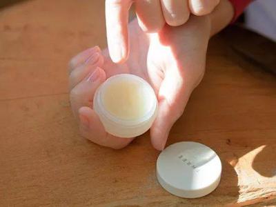 唇部打底怎么打?唇部為什么要打底?