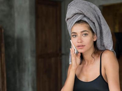 經常卸妝不干凈會造成什么后果？