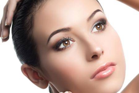 美女整容整形真的能變好看?怎么不靠整容變得好看-易網健康<a href=http://m.logojc.com/jkys/ target=_blank class=infotextkey>養生</a>網 美女整容整形真的能變好看?怎么不靠整容變得好看