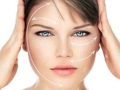 臉腫是什么原因引起的，女生早上起來臉腫怎么辦