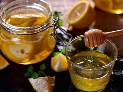 喝蜂蜜水的最佳時間，蜂蜜減肥美容的正確喝法