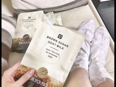 敷爾佳黑膜確實比白膜好用嗎?敷爾佳黑膜和白膜有什么區別?