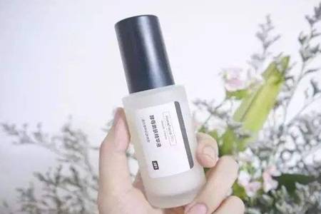 精華液的正確使用順序怎么用  精華液對女人有什么好處可以天天使用嗎