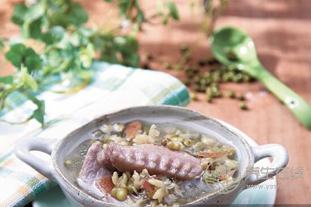 清熱解暑，綠豆海帶來煲湯