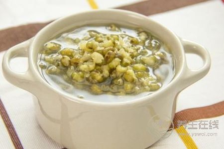 大暑喝什么湯去寒氣?-易網(wǎng)健康<a href=http://m.logojc.com/jkys/ target=_blank class=infotextkey>養(yǎng)生</a>網(wǎng) 大暑喝什么湯去寒氣?