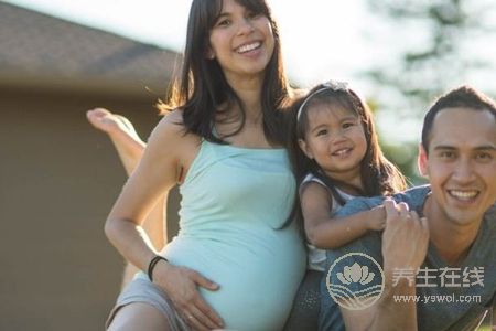 孕婦秋季如何預防便秘?秋天孕婦吃哪些食物好?-易網<a href=http://m.logojc.com/ target=_blank class=infotextkey>健康養生</a>網 孕婦秋季如何預防便秘?秋天孕婦吃哪些食物好?