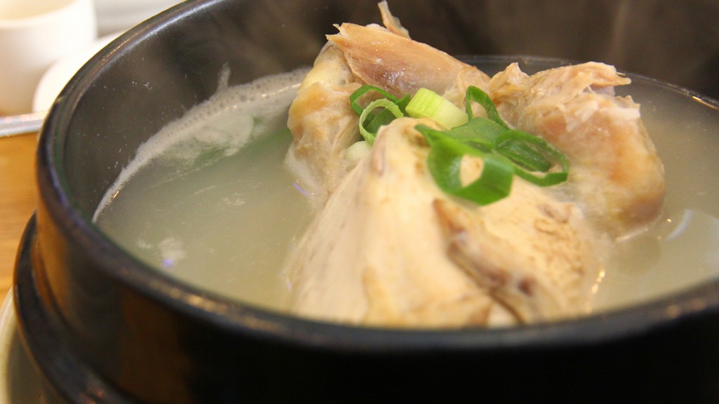 夏季喝什么湯好 幾款靚湯清涼一夏-易網<a href=http://m.logojc.com/ target=_blank class=infotextkey>健康養生</a>網 夏季喝什么湯好 幾款靚湯清涼一夏