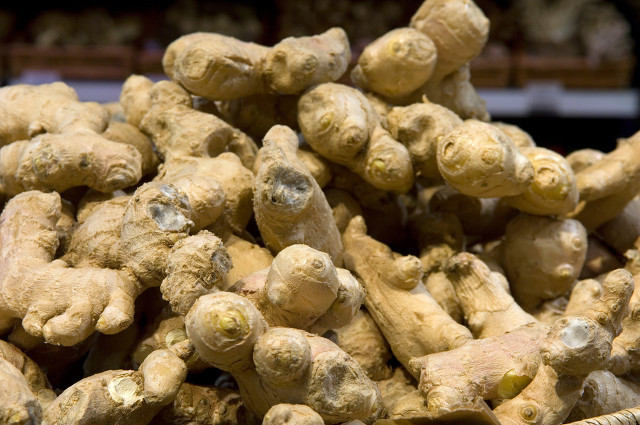 秋季養生吃姜最好 吃姜的好處有哪些?-易網健康養生網 秋季養生吃姜最好 吃姜的好處有哪些?