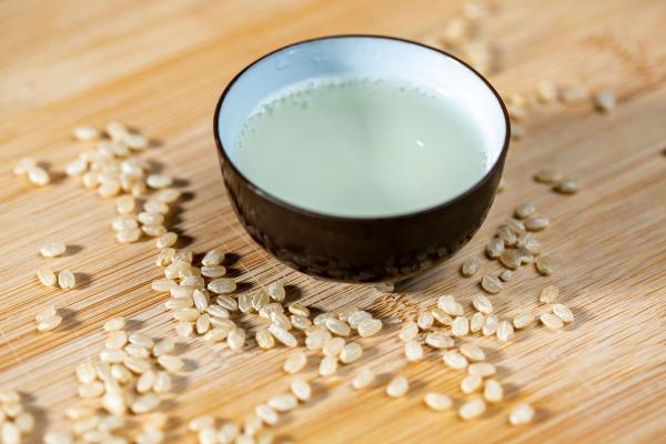 冬天喝什么酒暖身-易網(wǎng)<a href=http://m.logojc.com/ target=_blank class=infotextkey>健康養(yǎng)生</a>網(wǎng) 冬天喝什么酒暖身