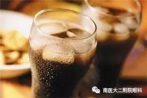 電子產品“刺”眼,警惕近視低齡化