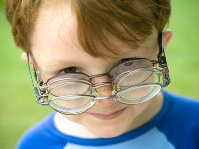 高度近視患者怎樣合理飲食?