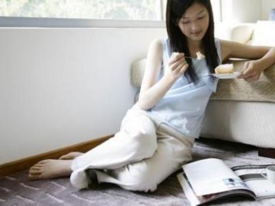 的身上有針尖一樣小血點