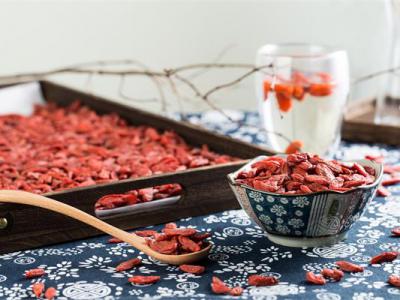 枸杞加什么泡酒最壯陽,6種最佳藥酒配方