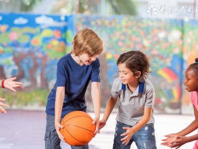 四年級男生暴打女老師 小心暴力教育遺傳